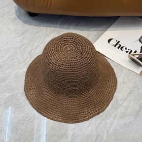 Новая соломенная шляпа CELINE из рафии