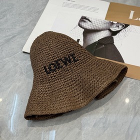Новая соломенная шляпа CELINE из рафии