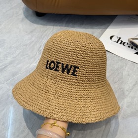 Новая соломенная шляпа CELINE из рафии