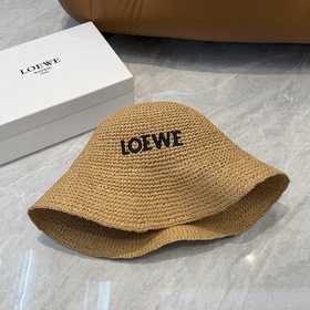 Новая соломенная шляпа CELINE из рафии