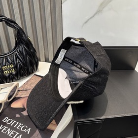 [CELINE] Новая модель бейсболки в лак