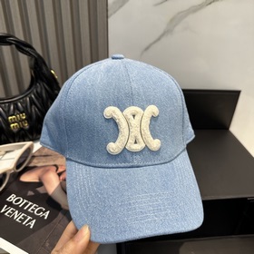 [CELINE] Новая модель бейсболки в лак