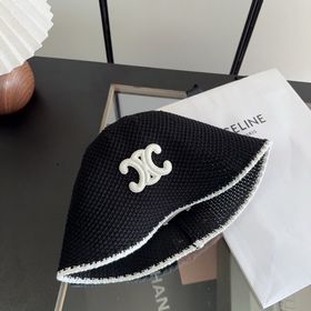 Рыбацкая кепка Celine — лаконичная мод