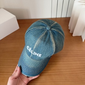 CELINE — новая ранневесенняя бейсболка