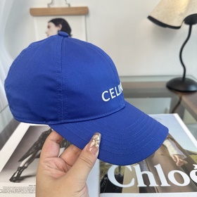 CELINE (Селин) — новая бейсболка в лак