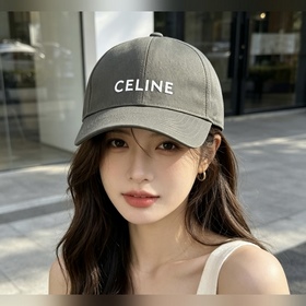 CELINE (Селин) — новая бейсболка в лак