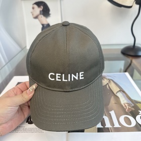 CELINE (Селин) — новая бейсболка в лак