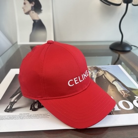 CELINE (Селин) — новая бейсболка в лак