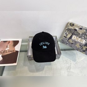 Новая бейсболка от CELINE