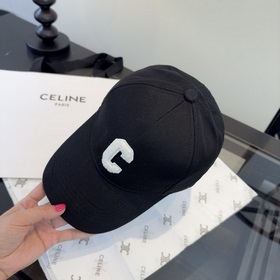 Новая кепка-бейсболка от Celine с козы