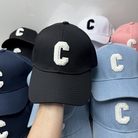 Бейсболка Celine из коллекции весна-ле