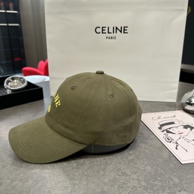 Новая коллекция CELINE в лаконичном ст