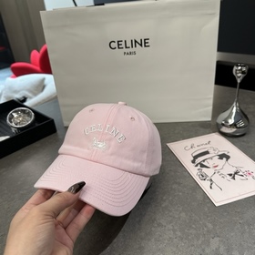 Новая коллекция CELINE в лаконичном ст