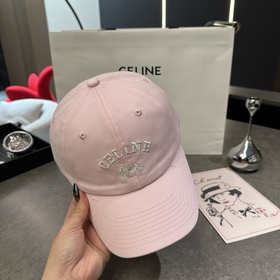 Новая коллекция CELINE в лаконичном ст