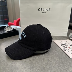 Новая коллекция CELINE в лаконичном ст
