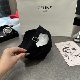 Новая коллекция CELINE в лаконичном ст