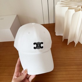 CELINE — новая бейсболка. Возьмите её 