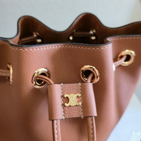 Новинка в продаже  Популярная сумка-в