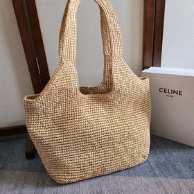 Одежда в стиле «отпуск» от CELINE： пле