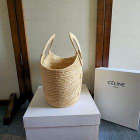 Серия плетеных сумок CELINE из рафии.