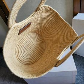 Серия плетеных сумок CELINE из рафии. 