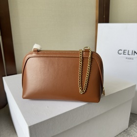 Новинка от CELIN： ретро-сумочка «TRIOM