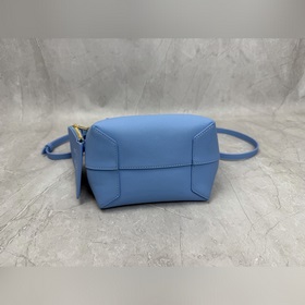 Новинка в продаже  Новая сумка HOBO с