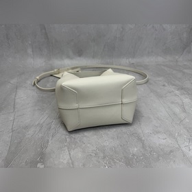 Новинка в продаже  Новая сумка HOBO с