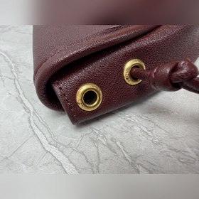 Сумка Halfmoon Soft Triomphe в форме п