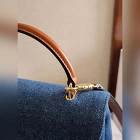 Новинка в продаже： сумка CE «Триумфаль
