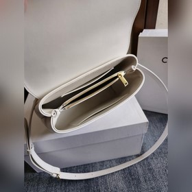 Новинка в продаже： сумка CE «Триумфаль