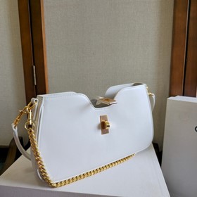 Новинка в продаже  CE CAMILLE  В по