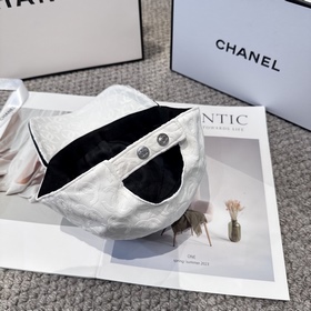 [CHANEL] Новая стильная бейсболка в ст