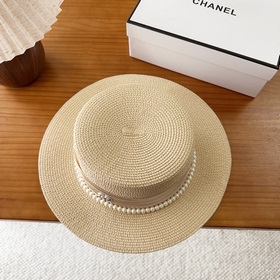 Новая плоская соломенная шляпа CHANEL