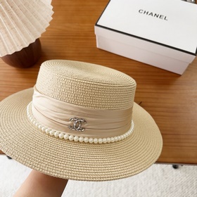 Новая плоская соломенная шляпа CHANEL