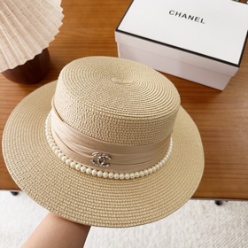 Новая плоская соломенная шляпа CHANEL