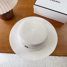 Новая плоская соломенная шляпа CHANEL