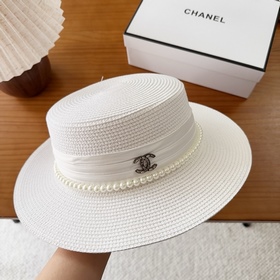 Новая плоская соломенная шляпа CHANEL