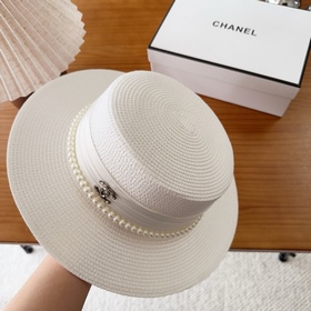 Новая плоская соломенная шляпа CHANEL