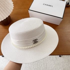 Новая плоская соломенная шляпа CHANEL