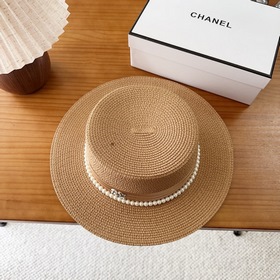 Новая плоская соломенная шляпа CHANEL