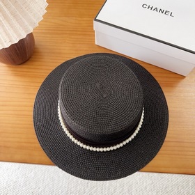 Новая плоская соломенная шляпа CHANEL