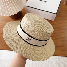 Новая плоская соломенная шляпа CHANEL
