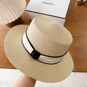 Новая плоская соломенная шляпа CHANEL