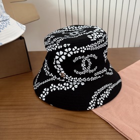 Новая коллекция CHANEL： шляпа-канотье