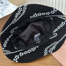 Новая коллекция CHANEL： шляпа-канотье 