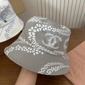 Новая коллекция CHANEL： шляпа-канотье 