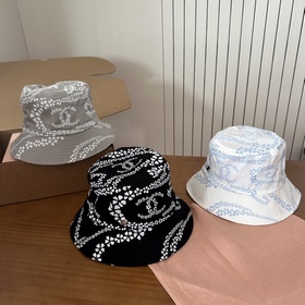 Новая коллекция CHANEL： шляпа-канотье 