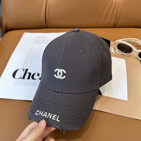 [CHANEL] Новая бейсболка с лаконичной 