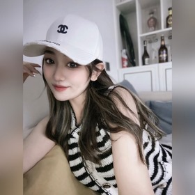 [CHANEL] Новая бейсболка с лаконичной